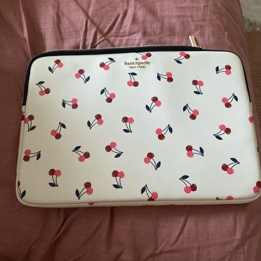 KATE SPADE Cherries universal laptop sleeve